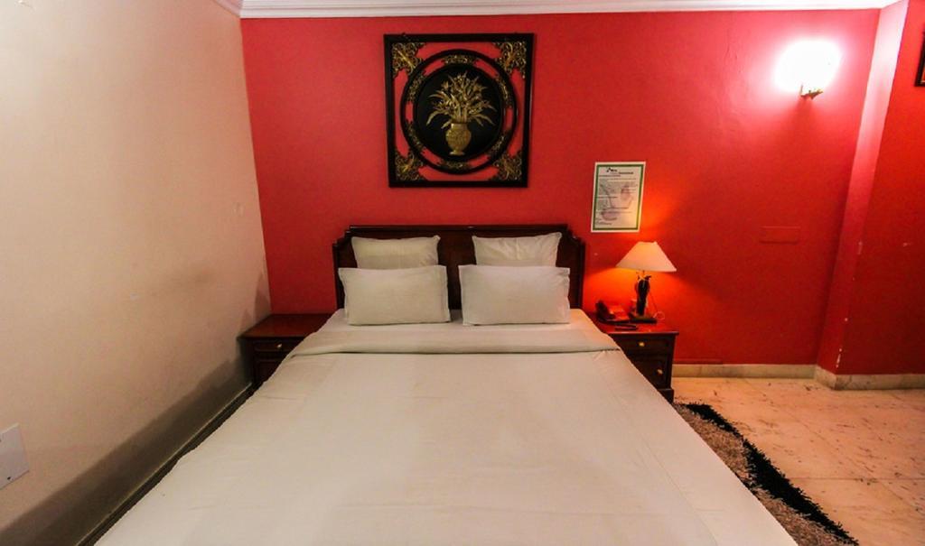 Hotel Pigeon International Bangalore Esterno foto
